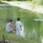 Confort 4 Pers, Terrasse Jardin - Api-1-52-1942 Kamp alanı Montlaur (Aveyron)