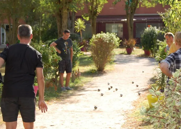 Confort 4 Pers, Terrasse Jardin - Api-1-52-1942 Montlaur (Aveyron)