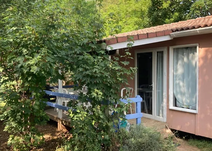 Camping Confort 4 Pers, Terrasse Jardin - Api-1-52-1942 Montlaur (Aveyron)